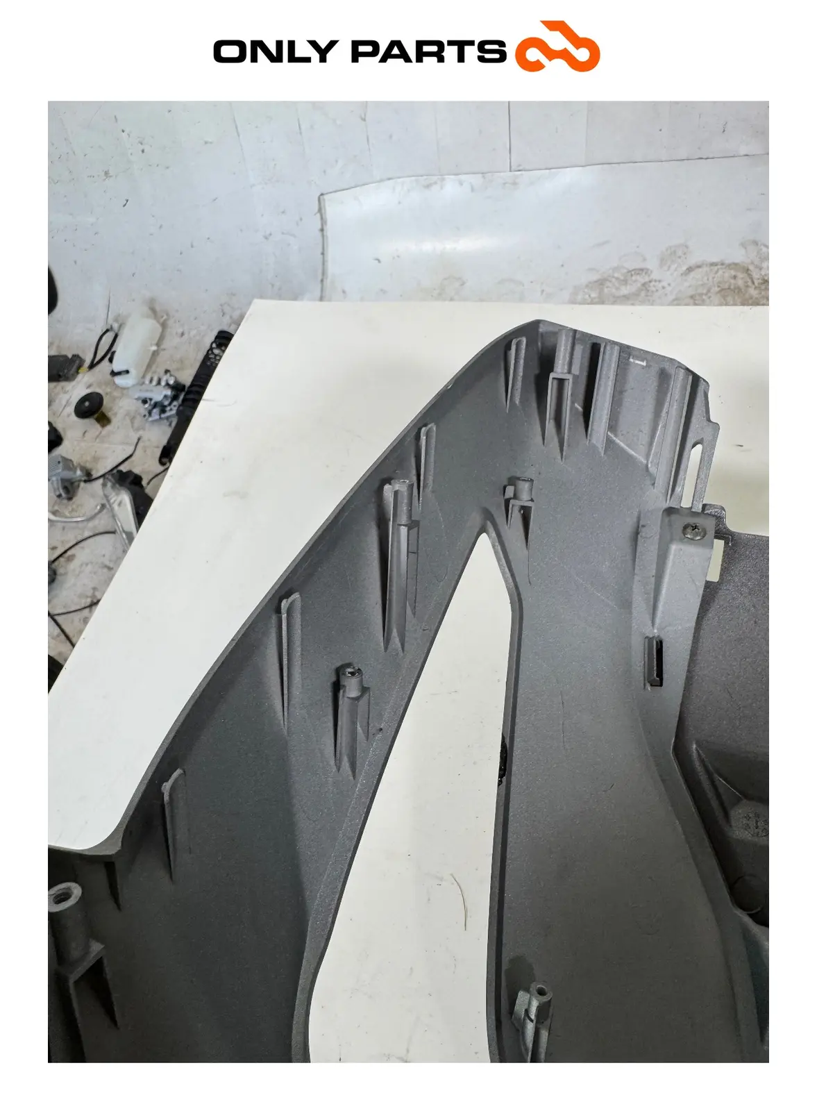 Carena scudo anteriore Kymco People S 300cc 2021 Grigio usato — foto reale 11