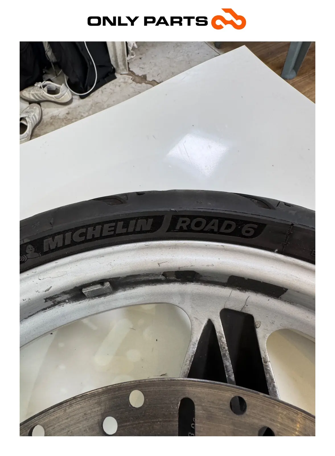 Cerchio anteriore BMW F 650 CS 2001 Grigio usato — foto reale 6