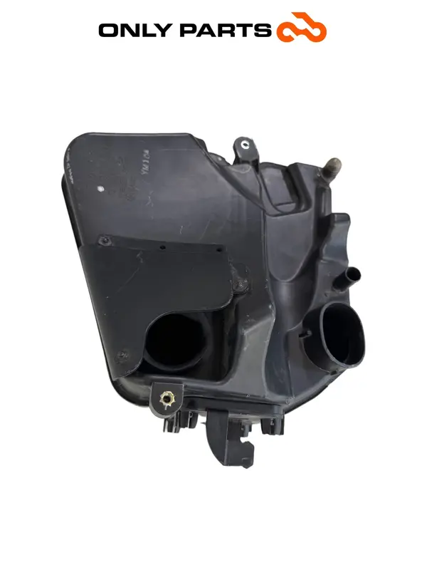 CONVOGLIATORE PRESA ARIA RADIATORE SUZUKI BURGMAN 650 CC 2010 / AIR DUCT COVER — 2