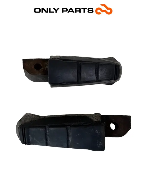 COPPIA PEDANE POGGIAPIEDI PASSEGGERO BMW F 650 CS 2001 REAR PASSENGER FOOTRESTS