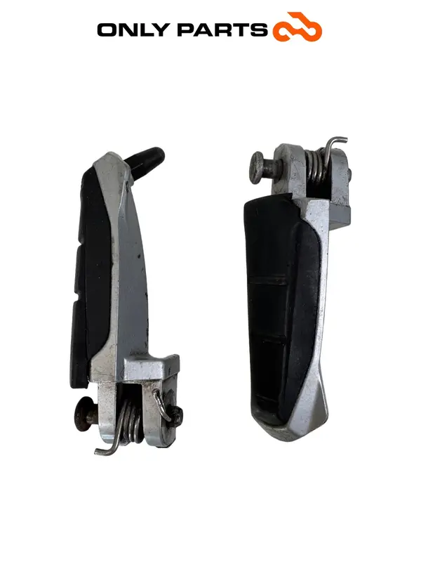 COPPIA PEDANE POGGIAPIEDI PILOTA ANTERIORI BMW F 650 CS 2001 FRONT FOOTRESTS OEM