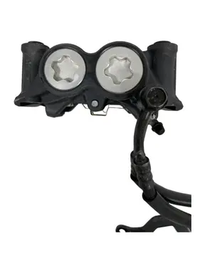 Coppia pinze freno anteriore Yamaha T-Max  560cc 2021 Antracite usato — foto reale 11