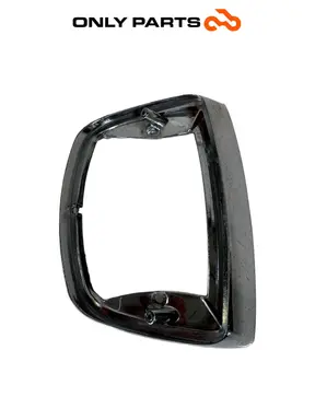 Cornice faro posteriore Piaggio Vespa Lx 125cc 2011 Nero usato — foto reale 3