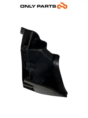 Cover anteriore / spoiler sottopedana Piaggio Vespa Lx 125cc 2011 Nero usato — foto reale 6