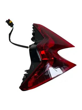 Fanale posteriore Aprilia RS 457cc 2024 usato — foto reale 2