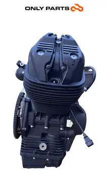 Motore completo Moto Guzzi V7 III Special 750cc 2019 Azzurro usato — foto reale 4