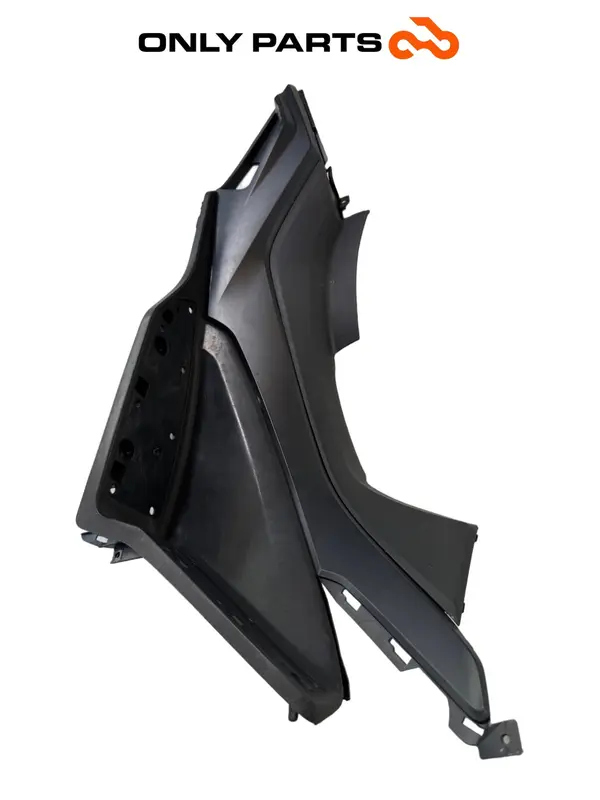 PEDANA POGGIAPIEDI DESTRA DX IN PLASTICA KYMCO X-TOWN 300 2016 / RIGHT FOOTBOARD — 4