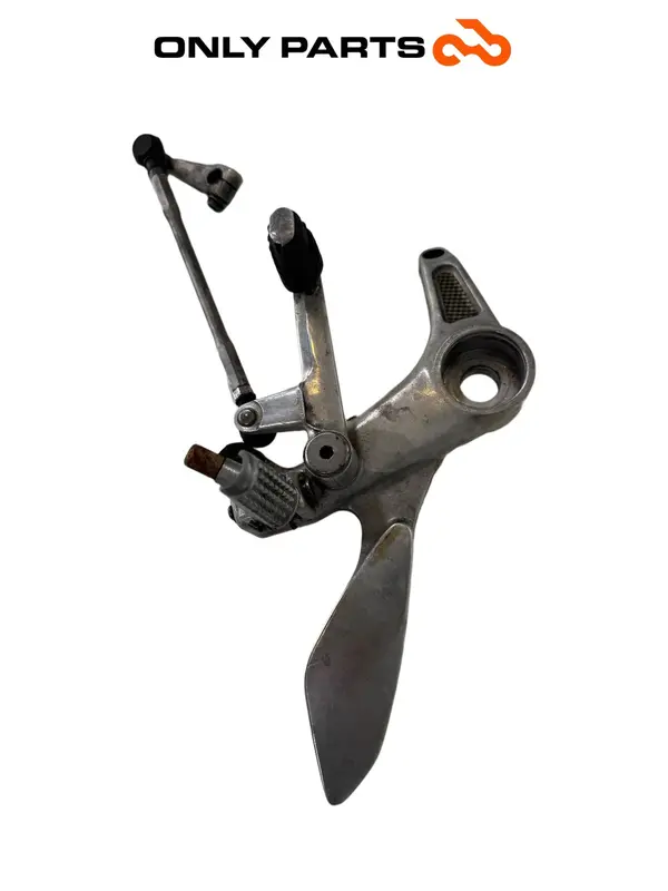 PEDANA POGGIAPIEDI PILOTA SINISTRA SX HONDA VTR 1000 F 1999 LEFT FRONT FOOTREST — 3