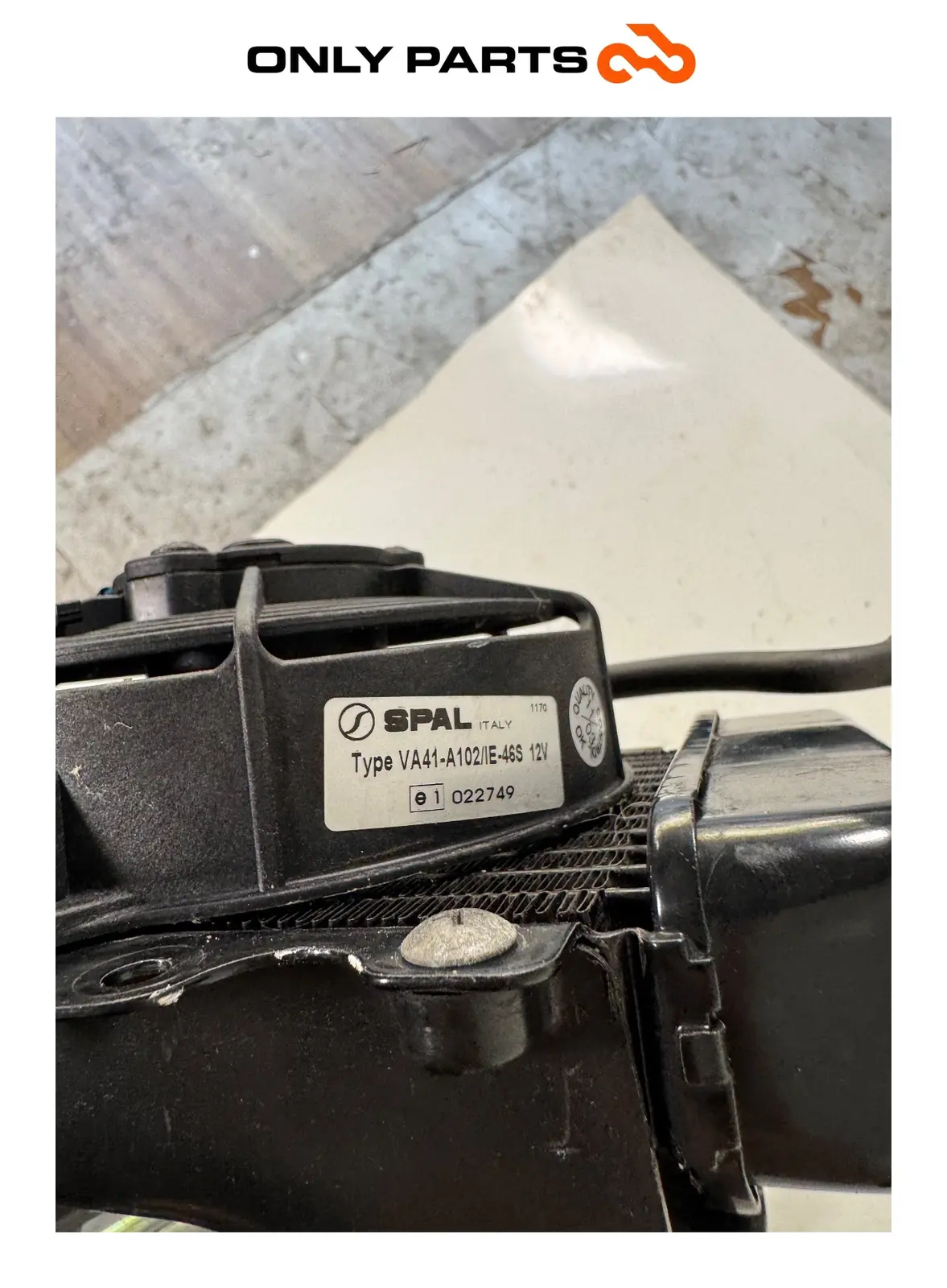 Radiatore acqua + ventola Honda Sh 125cc 2004 Rosso usato — foto reale 12