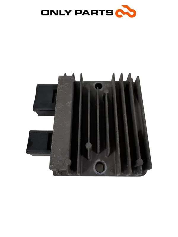 REGOLATORE DI TENSIONE CORRENTE SUZUKI BURGMAN 650 CC 2010 / VOLTAGE REGULATOR — 2