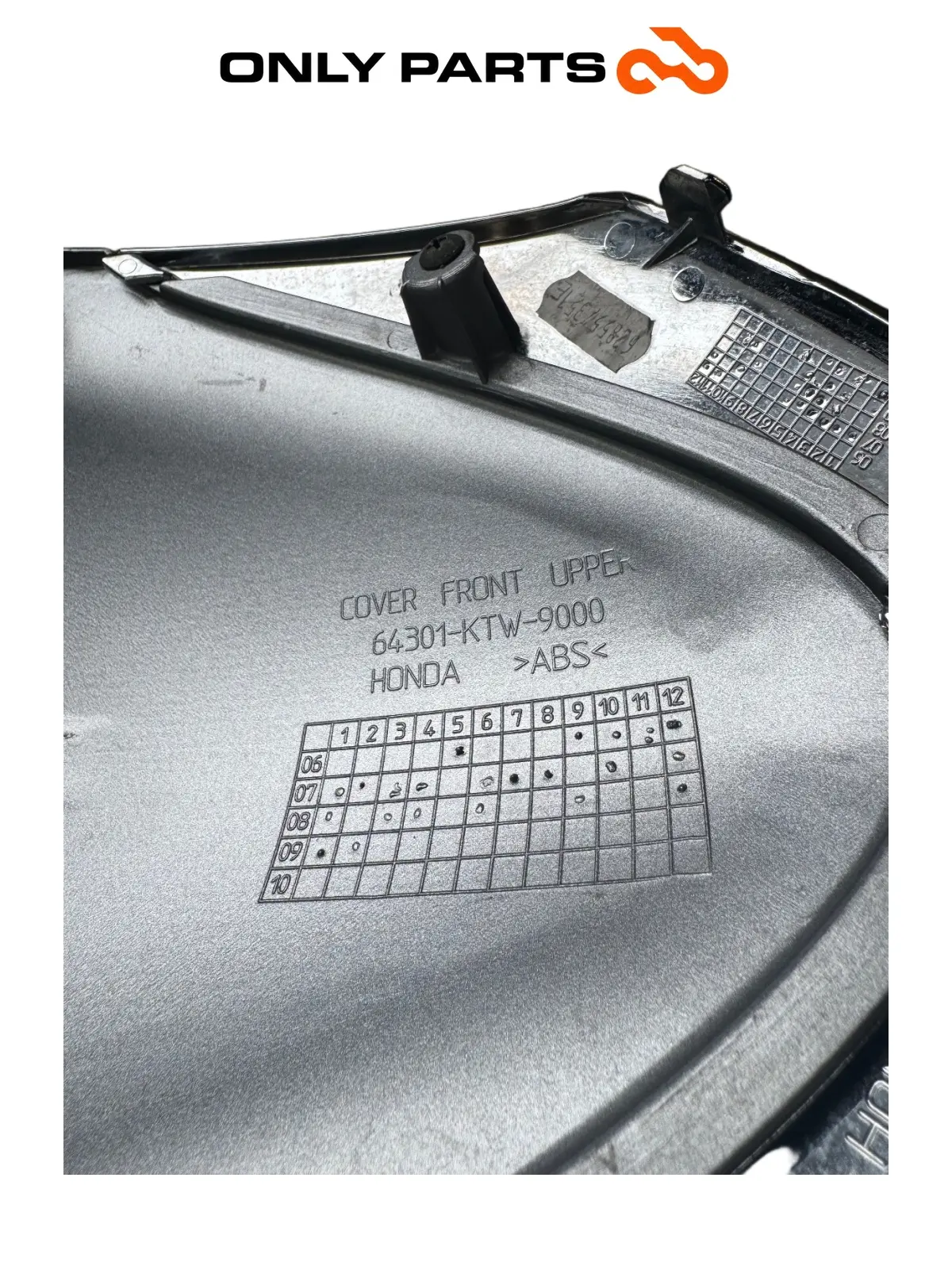 Scudo anteriore superiore Honda SH 300i 2008 Grigio usato — foto reale 10